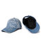 Tela cruzada de algodón azul del bordado los 55cm de las gorras de béisbol de la tela del dril de algodón del OEM