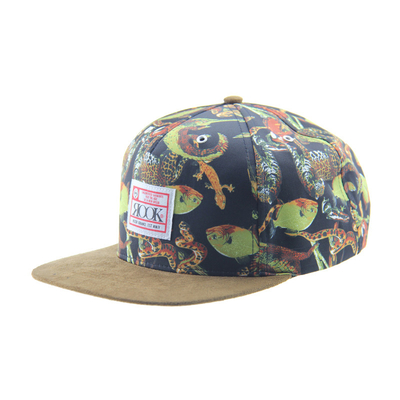 Impresión personalizada Camp Snapback 5 Panel Cap con visor de suéter / correa de cuero