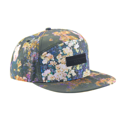 100% poliéster 7 Panel Snapback Sombrero de campamento personalizado con logotipo de parche de cuero en el frente